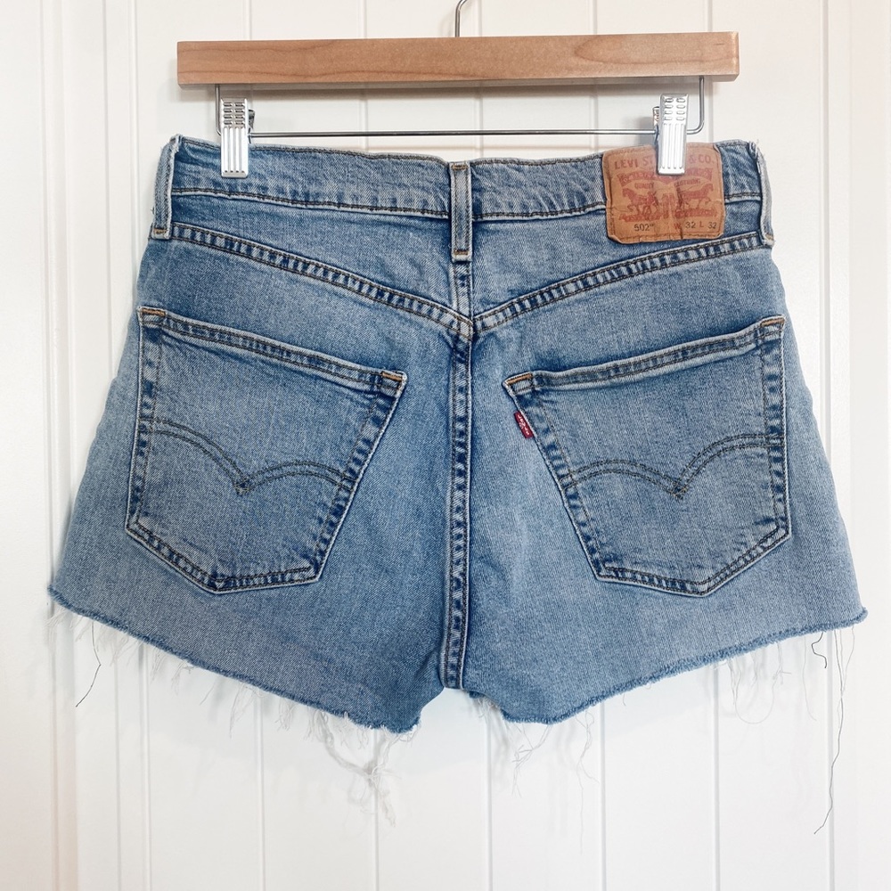 Levi’s cut off shorts